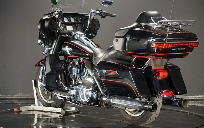 2016 Harley-Davidson® FLHTCU - Electra Glide® Ultra Classic®