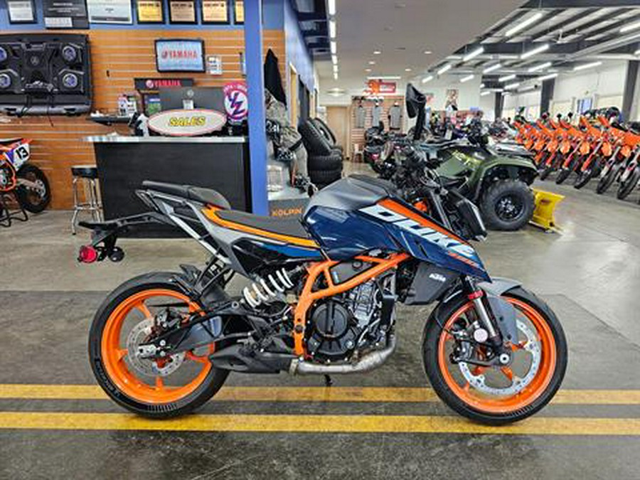 2024 KTM 390 Duke