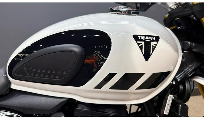 2026 Scrambler 400 XC - Triumph