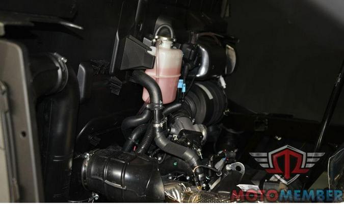 2025 Can-Am Defender MAX DPS HD10