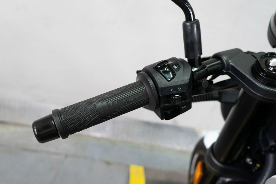 2023 Husqvarna Vitpilen 401