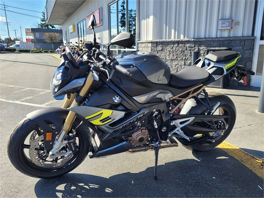 2024 BMW S 1000 R