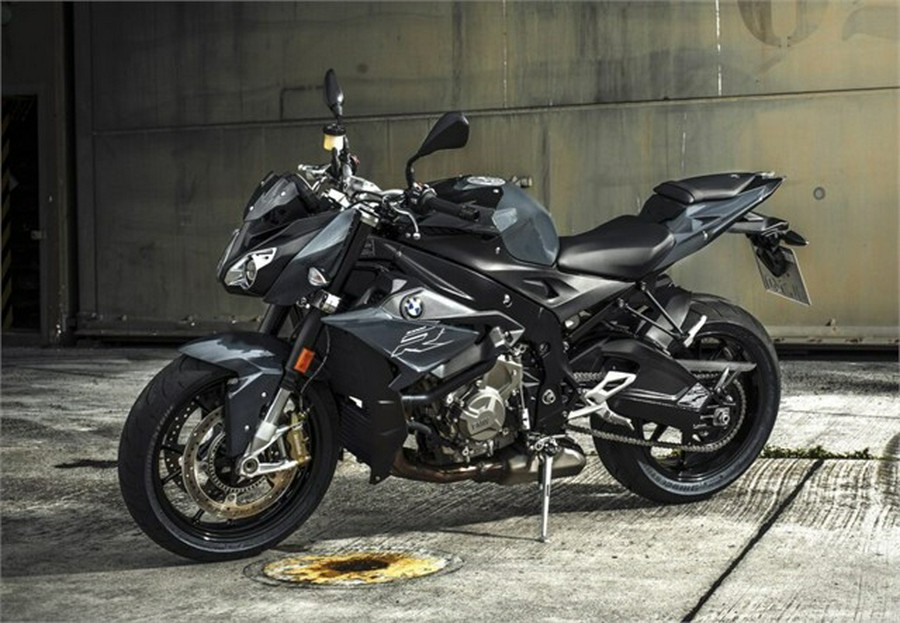 2024 BMW S 1000 R