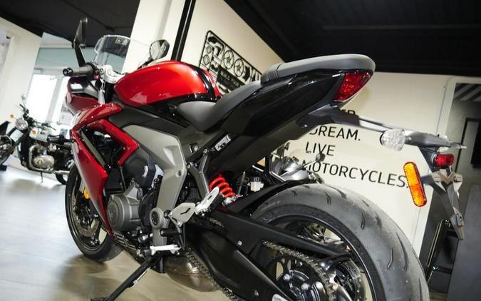 2025 Triumph Daytona 660 Carnival Red/Sapphire Black