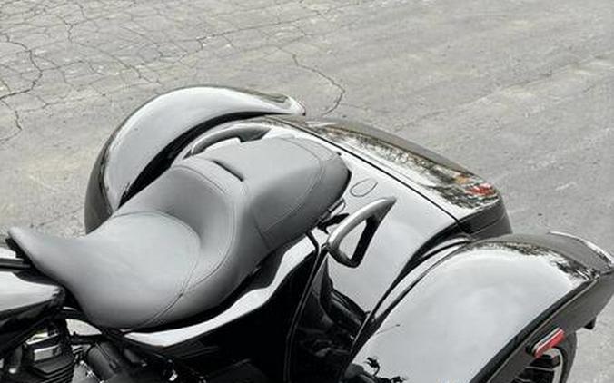 2024 Harley-Davidson® FLTRT - Road Glide® 3