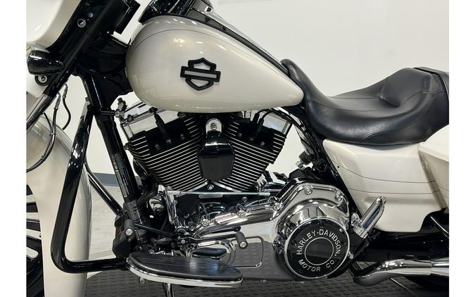 2014 Harley-Davidson® Street Glide® Special FLHXS