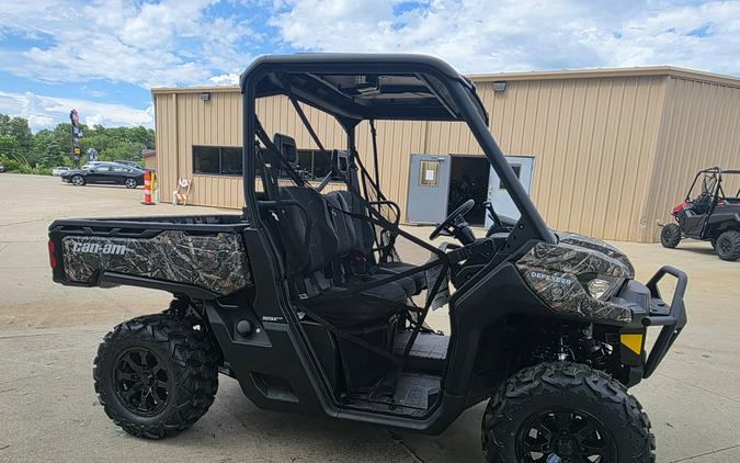 2025 Can-Am Defender XT HD7