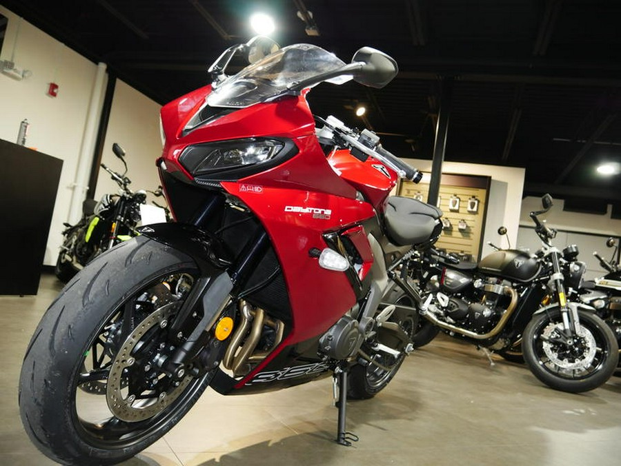 2025 Triumph Daytona 660 Carnival Red/Sapphire Black