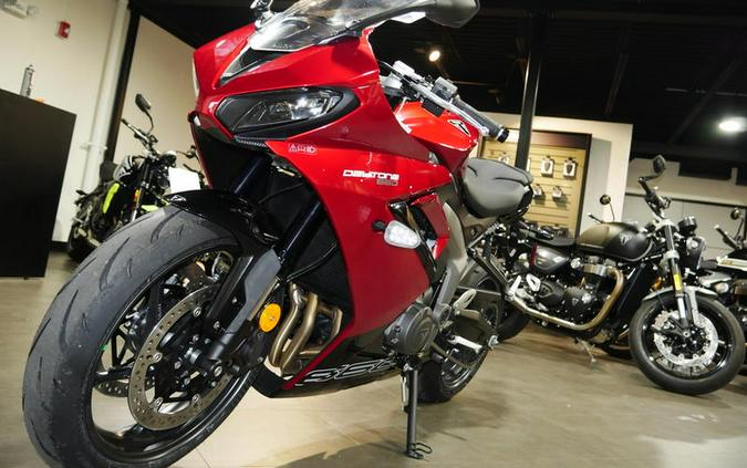 2025 Triumph Daytona 660 Carnival Red/Sapphire Black