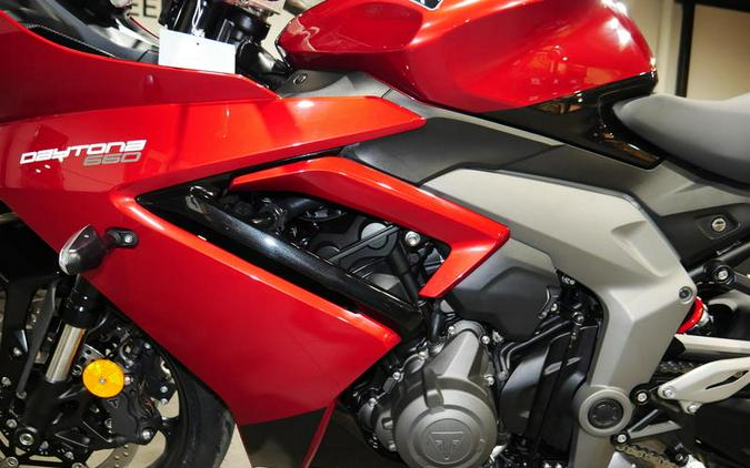 2025 Triumph Daytona 660 Carnival Red/Sapphire Black