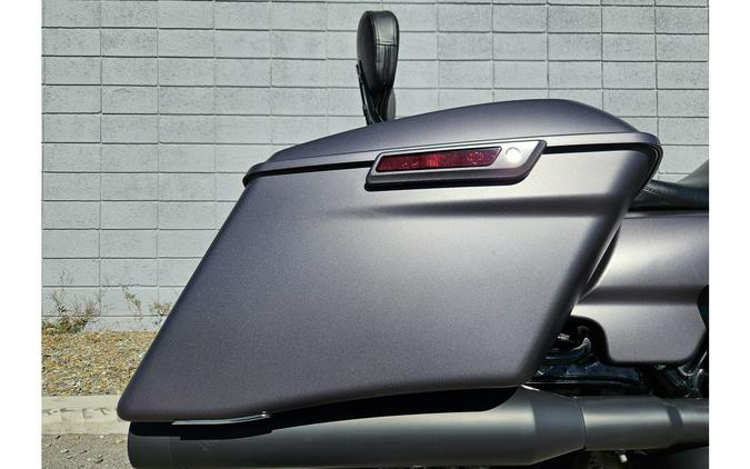 2017 Harley-Davidson® FLHRXS Road King® Special