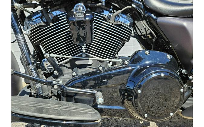 2017 Harley-Davidson® FLHRXS Road King® Special