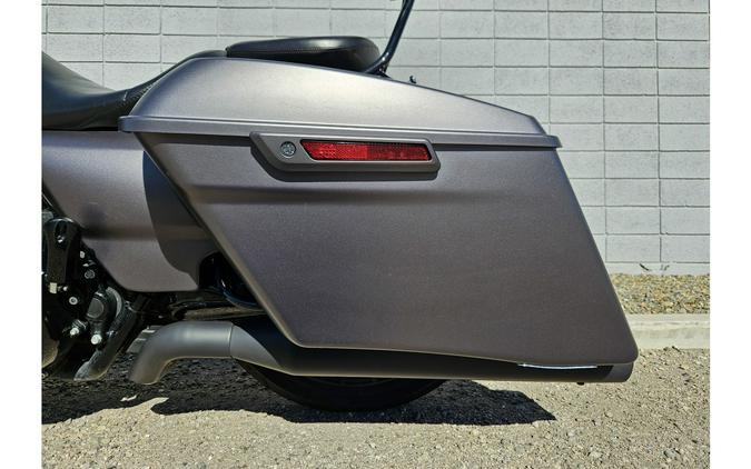 2017 Harley-Davidson® FLHRXS Road King® Special