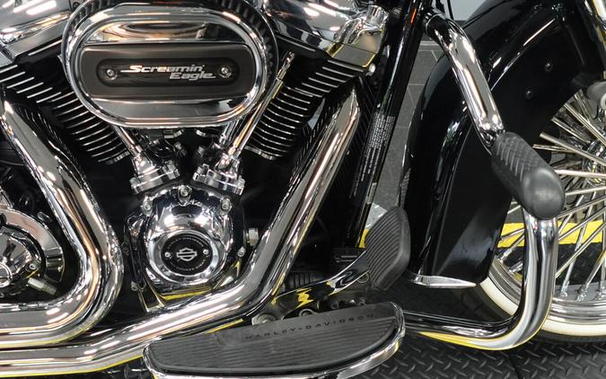 2020 Harley-Davidson Deluxe FLDE