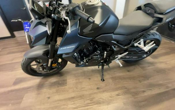 2026 Honda® CB750 Hornet E-Clutch