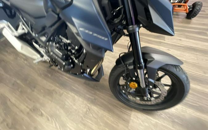 2026 Honda® CB750 Hornet E-Clutch