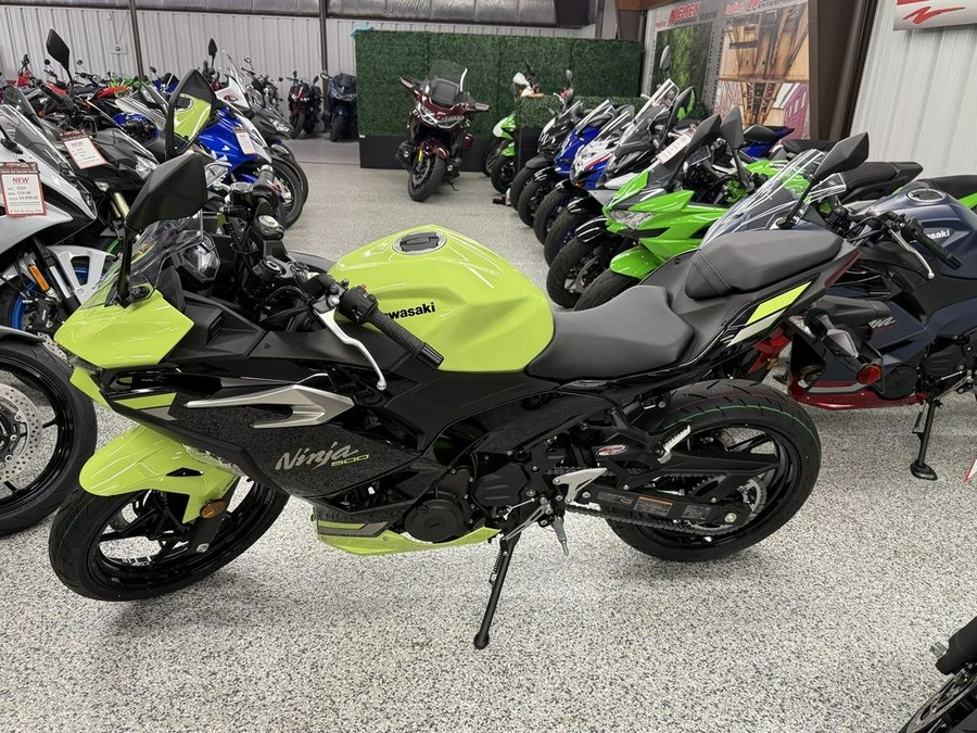 2026 Kawasaki Ninja® 500 ABS