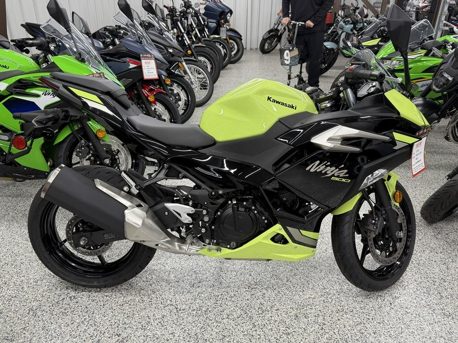 2026 Kawasaki Ninja® 500 ABS