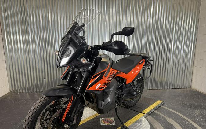 2022 KTM 890 Adventure