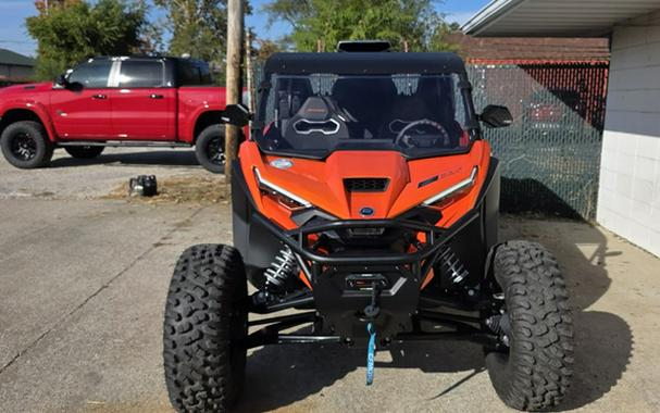 2026 CFMOTO ZFORCE Z10-4
