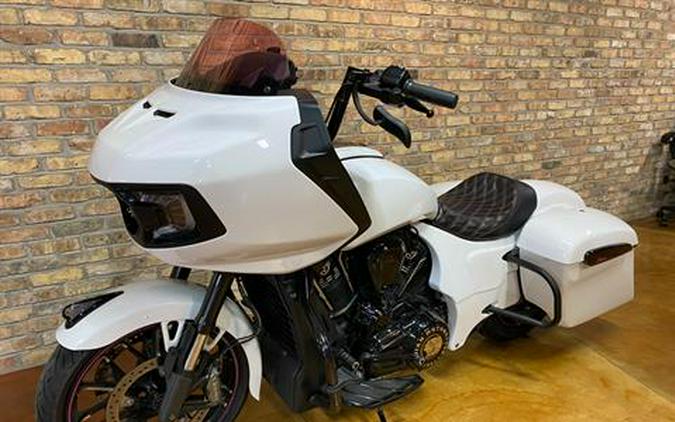 2020 Indian Motorcycle Challenger® Dark Horse®