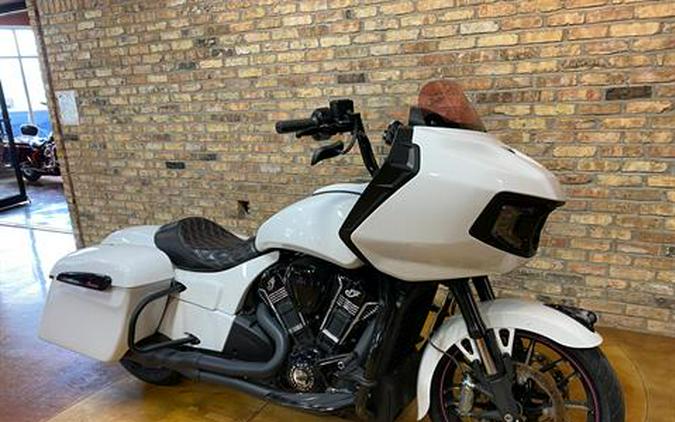 2020 Indian Motorcycle Challenger® Dark Horse®