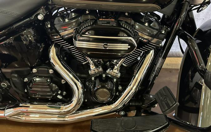 2021 Harley-Davidson Heritage Classic 114 FLHCS Deadwood Green/Vivid Black