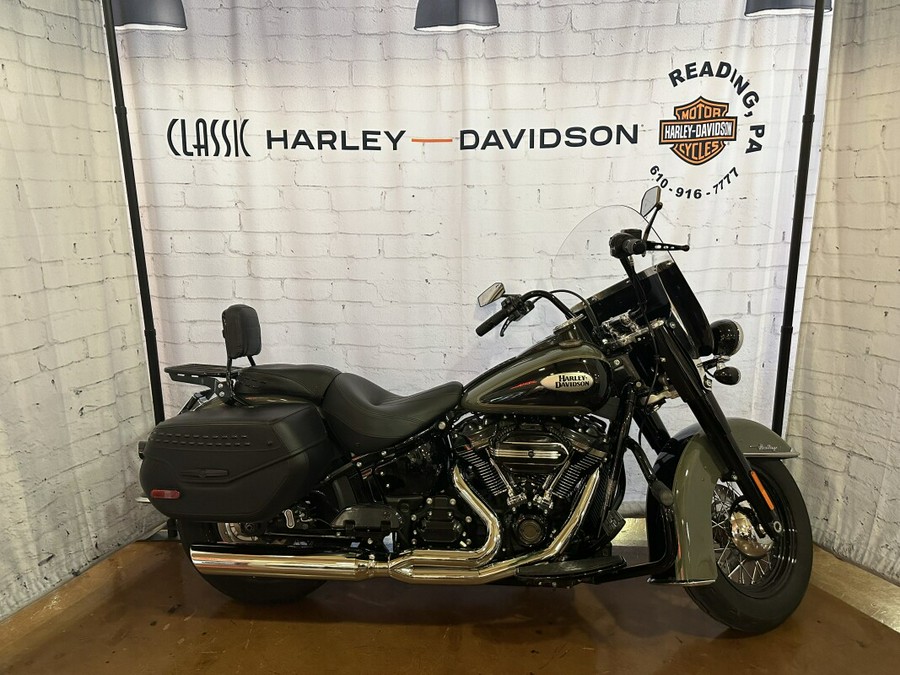 2021 Harley-Davidson Heritage Classic 114 FLHCS Deadwood Green/Vivid Black