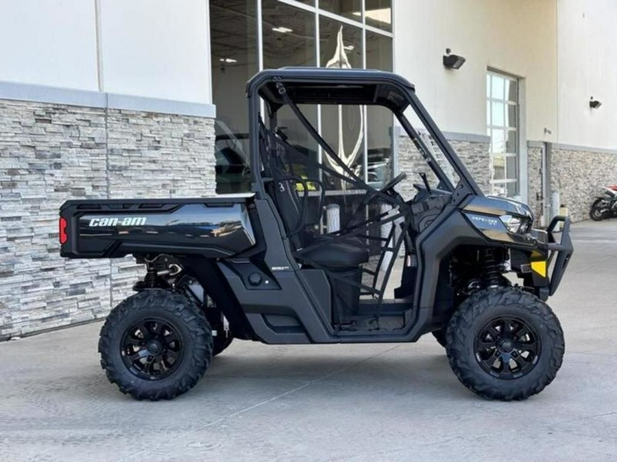 2025 Can-Am® Defender XT HD10