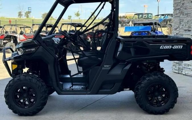 2025 Can-Am® Defender XT HD10