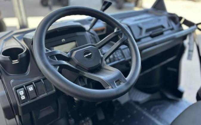 2025 Can-Am® Defender XT HD10