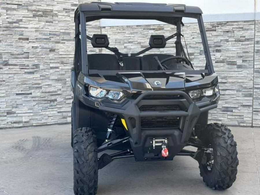 2025 Can-Am® Defender XT HD10