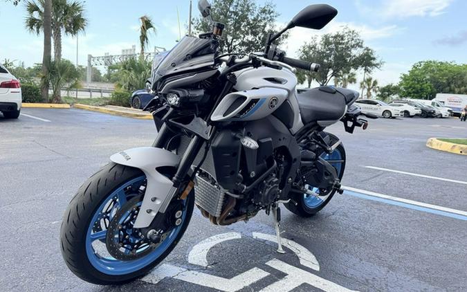 2025 Yamaha MT 10