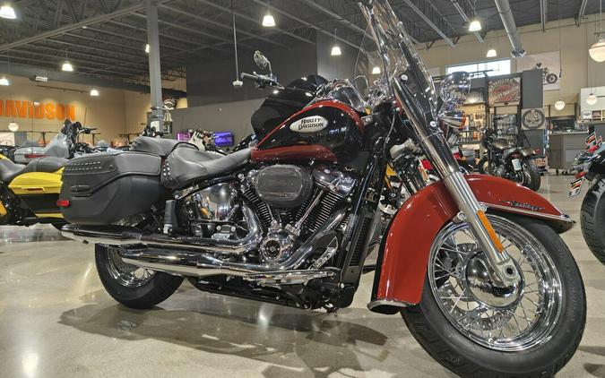 2024 Harley-Davidson Heritage Classic Red Rock / Vivid Black