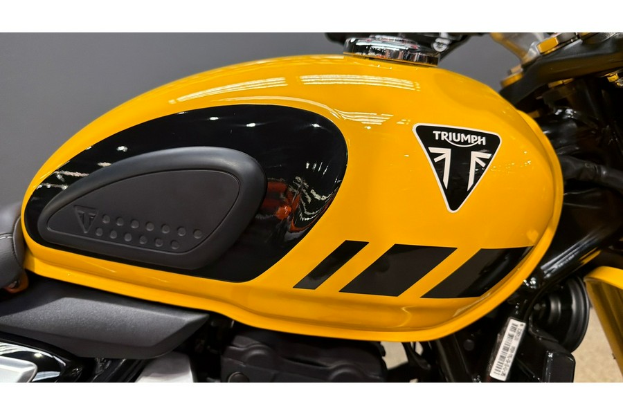 2026 Scrambler 400 XC - Triumph