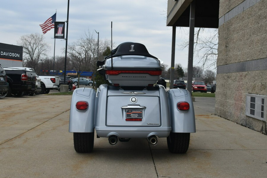 Used 2023 Harley-Davidson Tri Glide Ultra Atlas Silver Metallic