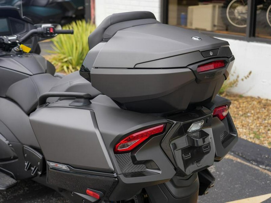2026 Can-Am® Spyder RT Limited Dark