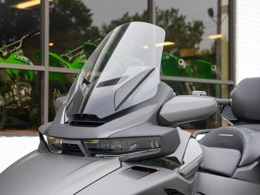 2026 Can-Am® Spyder RT Limited Dark