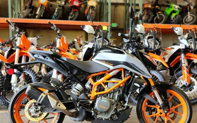 2022 KTM 390 Duke