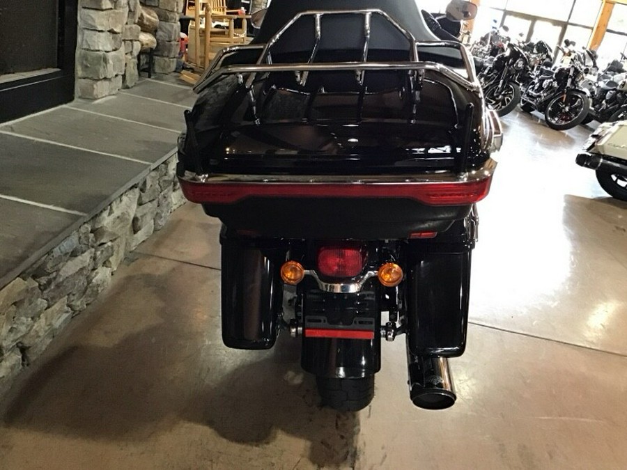 2014 Harley Davidson FLD Switchback