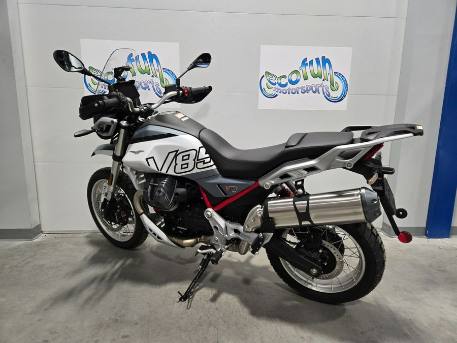 2025 Moto Guzzi V85 TT