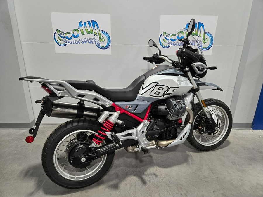 2025 Moto Guzzi V85 TT