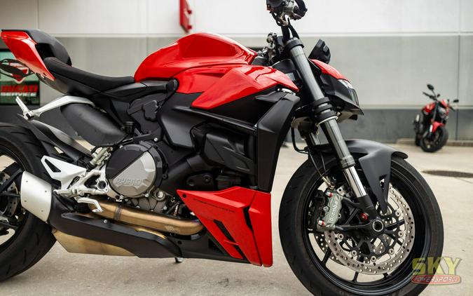 2022 Ducati Streetfighter V2