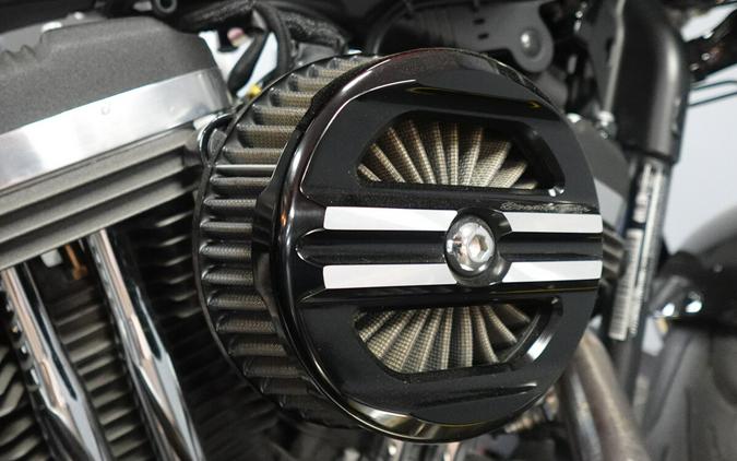 2017 Harley-Davidson 1200 Custom XL1200C