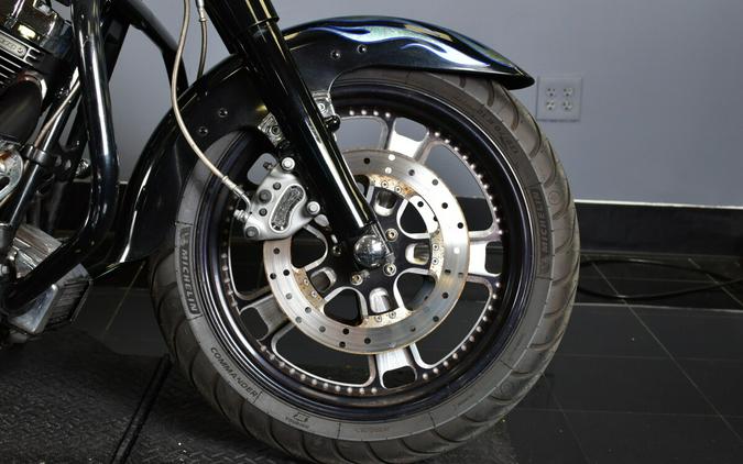 2007 Harley-Davidson Cvo Road King 3