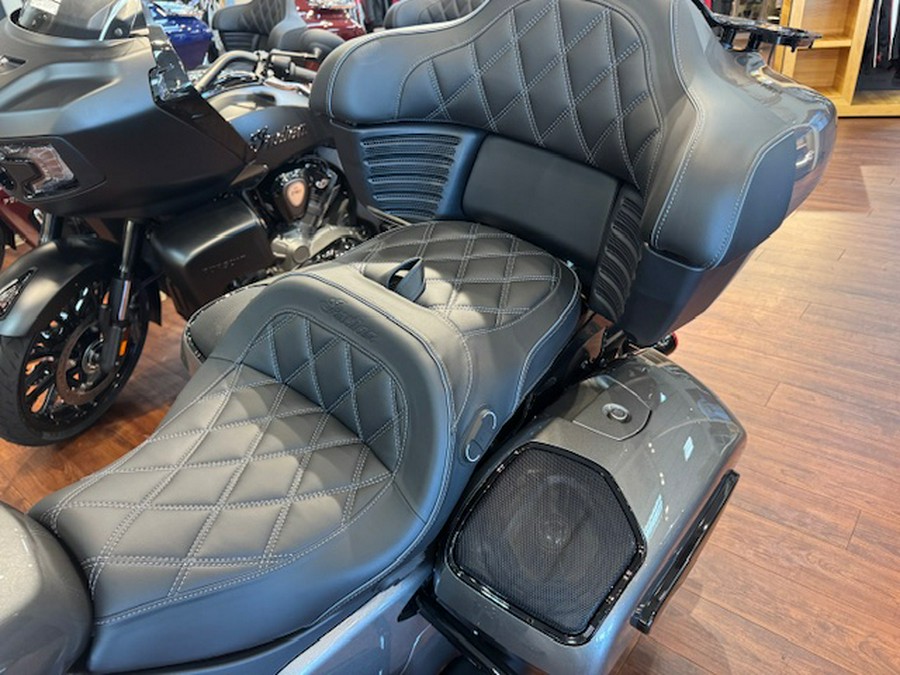 2025 Indian Motorcycle® Pursuit 112 Dark Horse® with PowerBand Audio Package