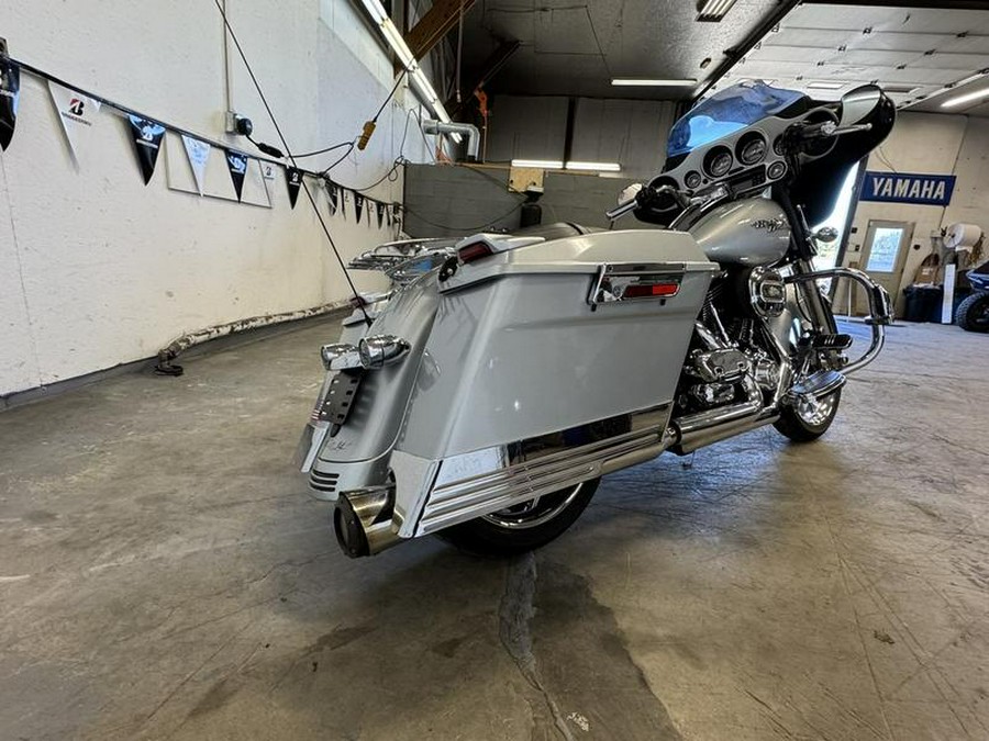 2010 Harley-Davidson® FLHX - Street Glide®