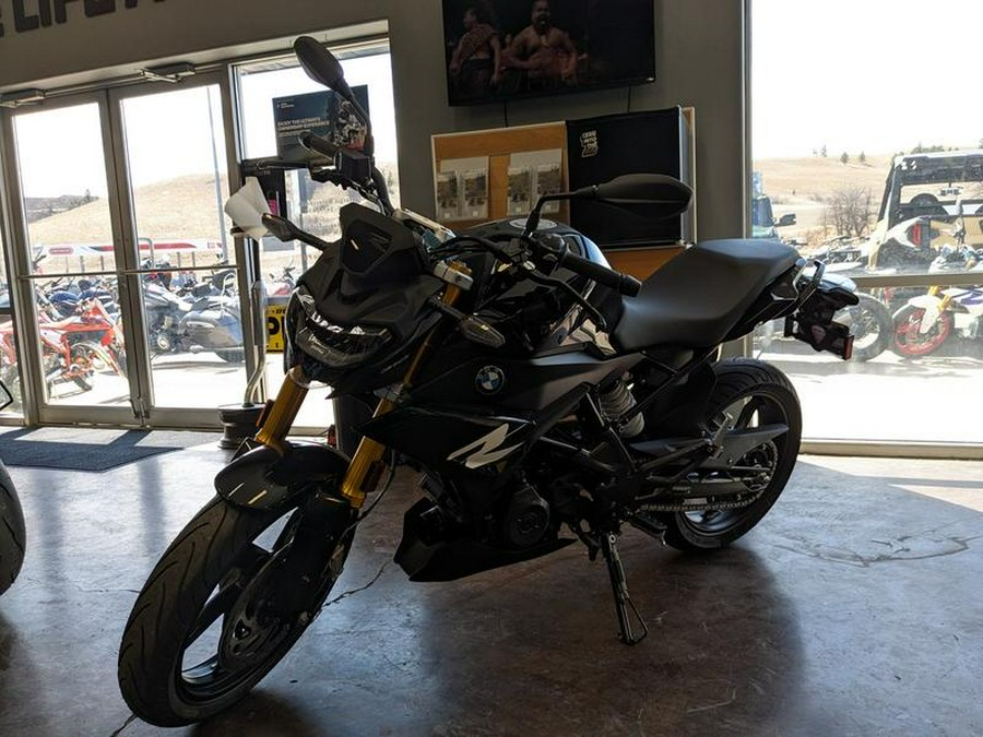 2024 BMW G 310 R Triple Black