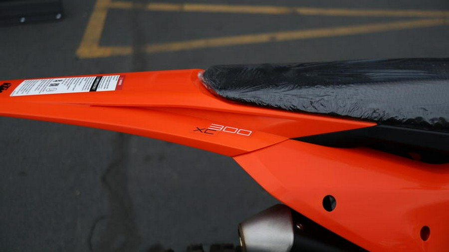 2025 KTM 300 XC