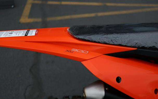 2025 KTM 300 XC